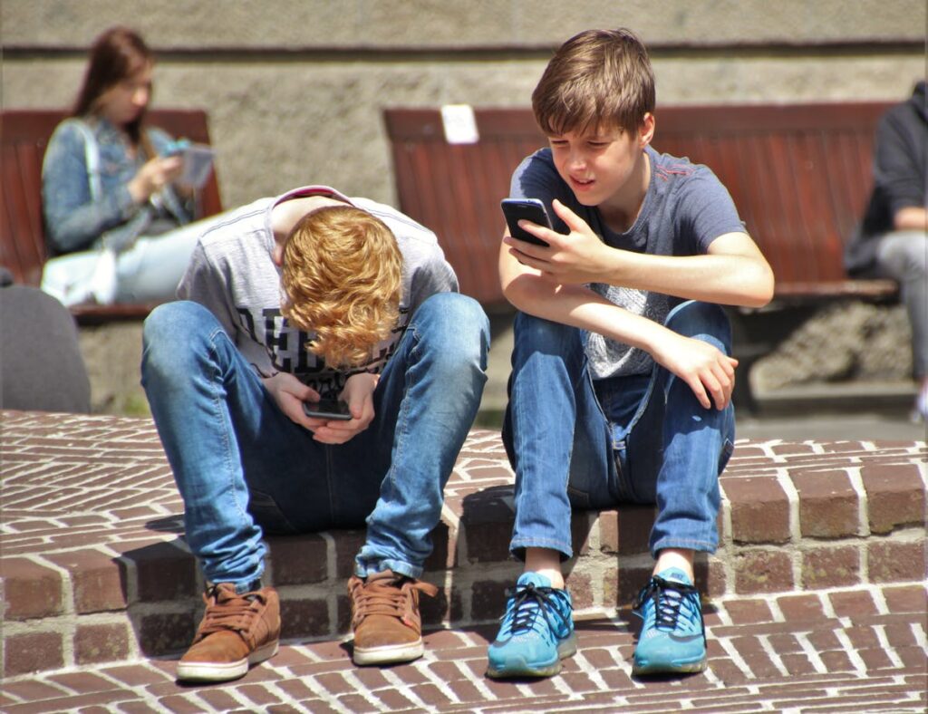 effects of social media on gen z